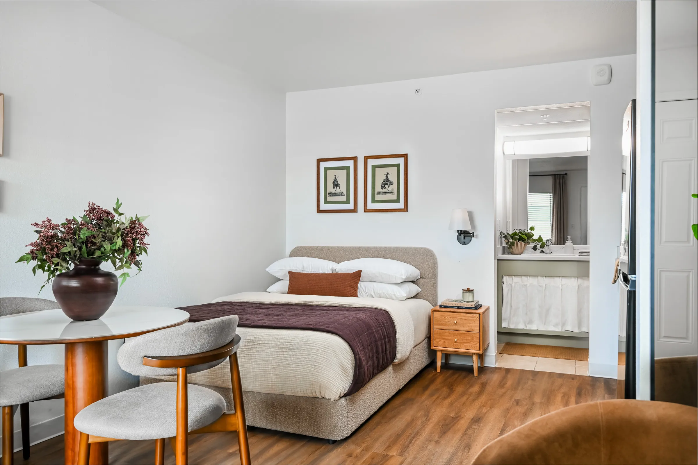Live Oak model apartment, photo 3