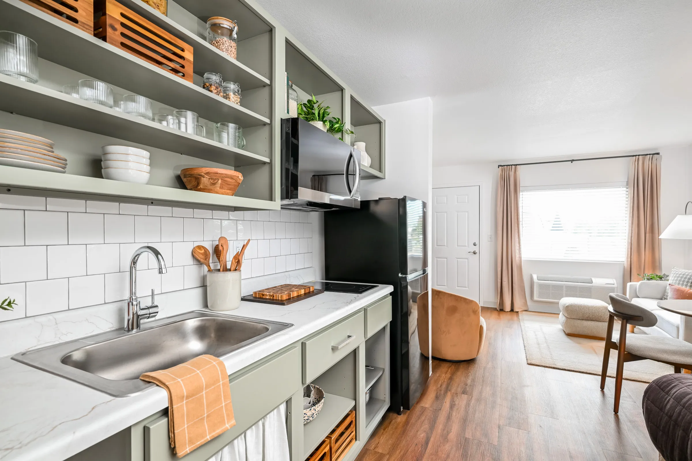 Live Oak model apartment, photo 6